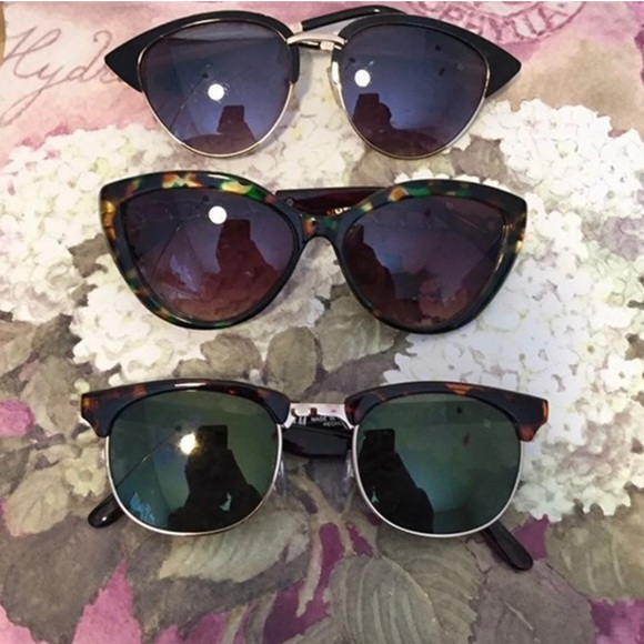 Sunglasses Bundle (3 Pack) - Picture 2 of 3